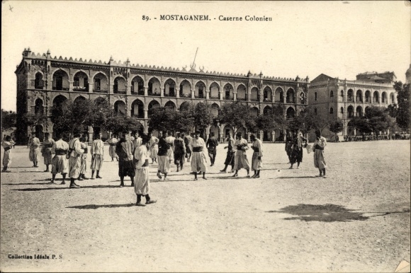 Postcard Mostaganem Algerian, Barracks Colonieu