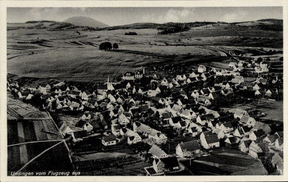 Postcard Undingen Sonnenbühl in Württemberg, aerial photograph