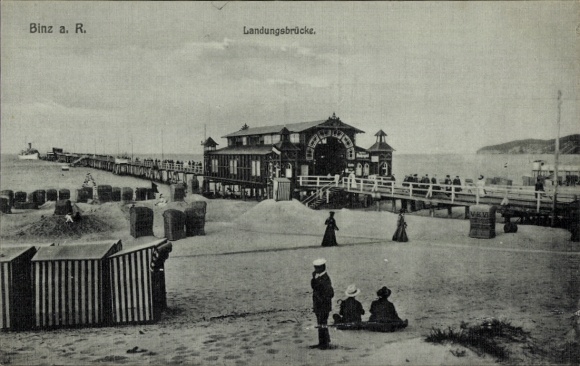 Postcard Seaside resort Binz on Rügen, landing stage in beach view, atmosphere