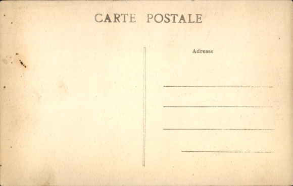 Postcard En Correze, woman in French costume, Corrézienne at the fountain