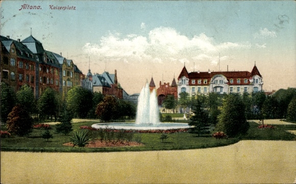 Ak Hamburg Altona, Kaiserplatz, Brunnen,  Gebäude, grüne Flächen