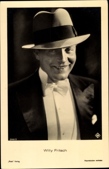 Postcard actor Willy Fritsch, portrait, hat, Ross Verlag 5961/1, autograph