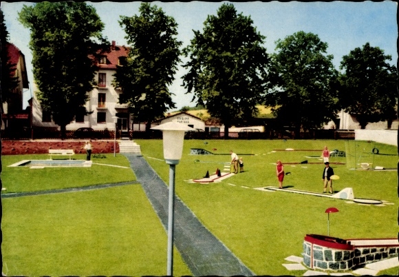 Postcard Gladenbach Hesse, Kneipp-Kur-Bad Hotel Zimmermann, mini golf, people