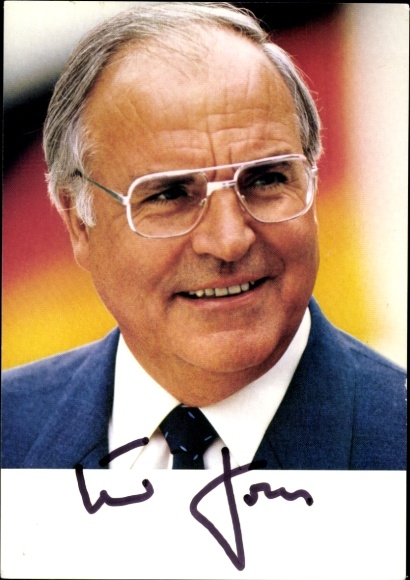 Postcard Chancellor Helmut Kohl, portrait, autograph