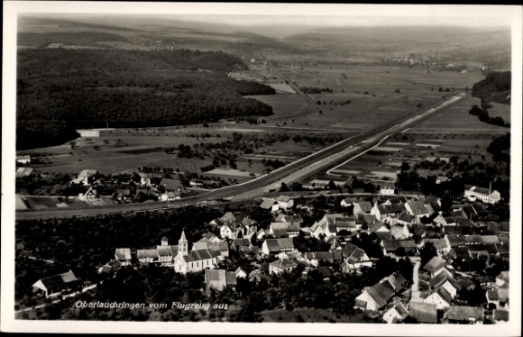 Ak Oberlauchringen Lauchringen in Baden,  Luftaufnahme, Felder, Wohnhäuser, Kirche