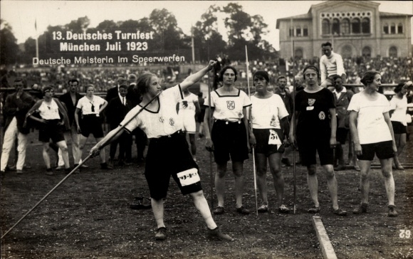 Zdjęcie KP 13. Niemiecki Festiwal Gimnastyczny Monachium, lipiec 1923 r., mistrz Niemiec w rzucie oszczepem