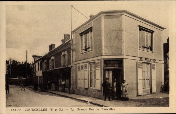 Ak Presles Courcelles Val d'Oise, La Grande Rue de Courcelles