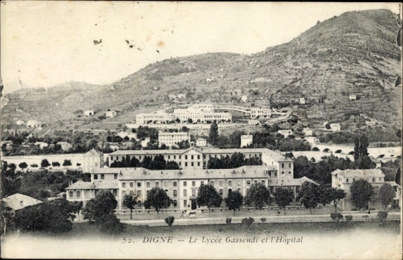 Postcard Digne les Bains Alpes de Haute Provence, Le Lycée Gassendi, the hospital, mountain landscape,