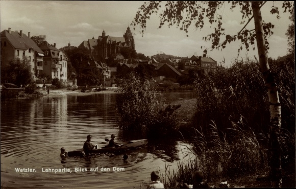Postcard Wetzlar an der Lahn, Lahnpartie, view of the cathedral