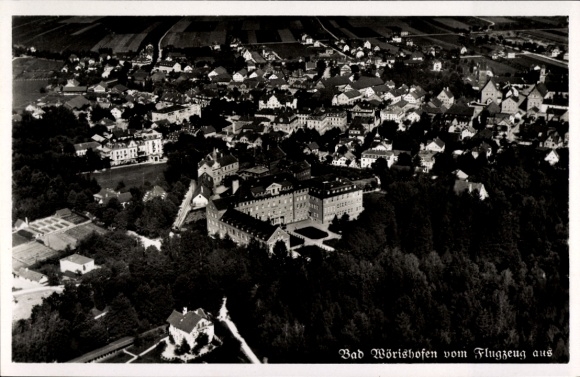 Ak Bad Wörishofen im Unterallgäu, Fliegeraufnahme der Stadt