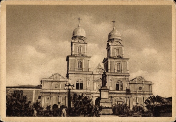 Postcard Guayaquil Ecuador, Iglesia de San Francisco, two towers, statue, historical architecture