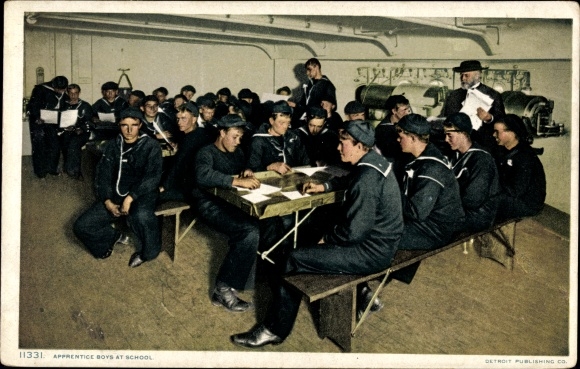 Ak USA, Apprentice Boys op school