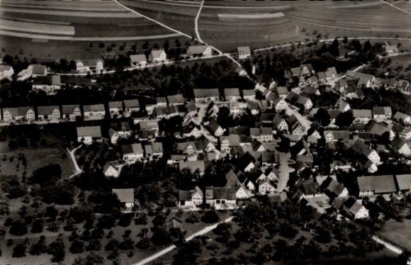 Postcard Wittlingen Bad Urach in Württemberg, aerial view of many houses, rural surroundings