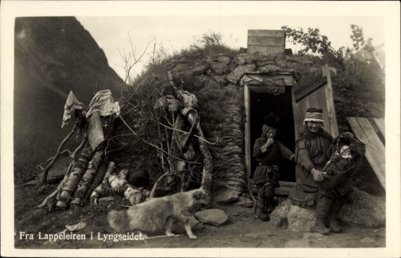 Postcard Lapland, Fra Lappeleiren i Lyngseidet