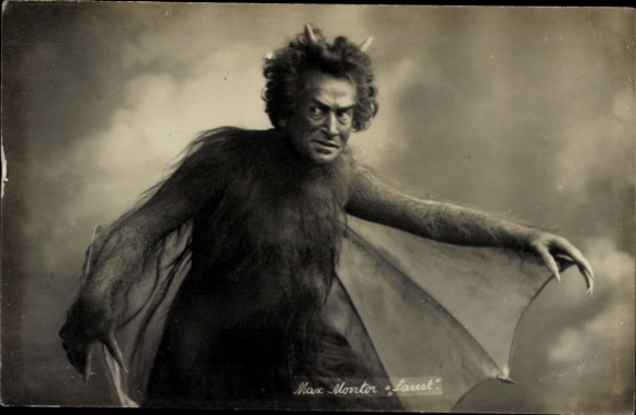foto Ak Acteur Max Montor in Faust als Mephistopheles, Schauspielhaus Hamburg