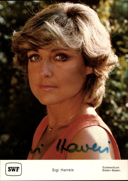 Postcard journalist and moderator Sigi Harreis, portrait, SWF, autograph