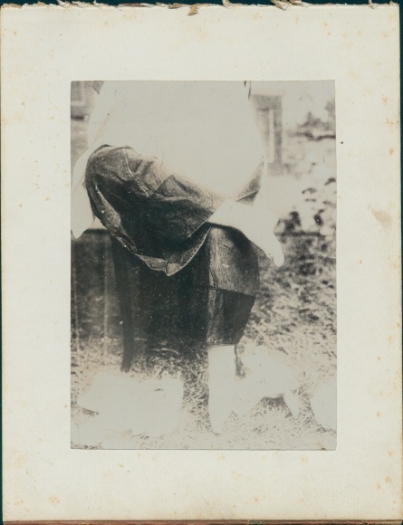 Photo China, ca 1901, Boxer Rebellion, lotus feet, tied women&#39;s feet