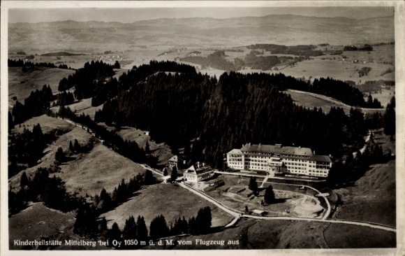 Ak Oy Mittelberg im Allgäu, Luftaufnahme der Kinderheilstätte
