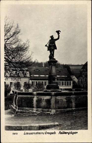 Postcard Lauenstein Altenberg Erzgebirge, Falkenjäger fountain