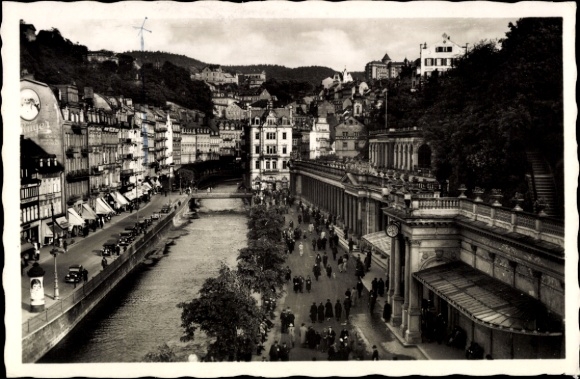 Postcard Karlsbad in Baden, rock spring, Mühlbrunn colonnade, architecture, river, crowd