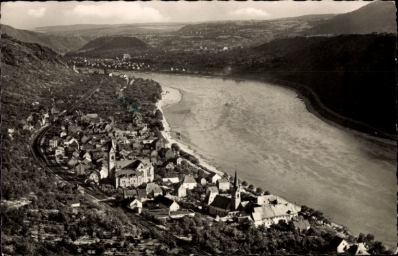 Ak Kamp Bornhofen am Rhein, Gesamtansicht, Blick nach Bad Salzig