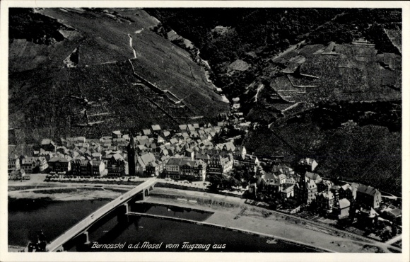Ak Bernkastel an der Mosel, Fliegeraufnahme