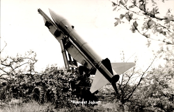 Postcard Bundeswehr, field rocket launcher Honest John