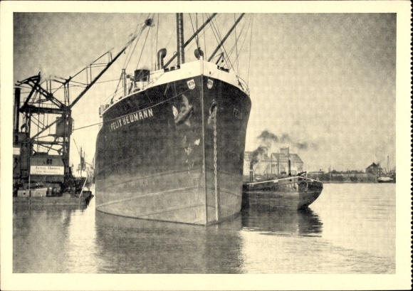 Ak Dampfer Felix Heumann beim Kohlenlöschen in Königsberg, Poseidon-Reederei