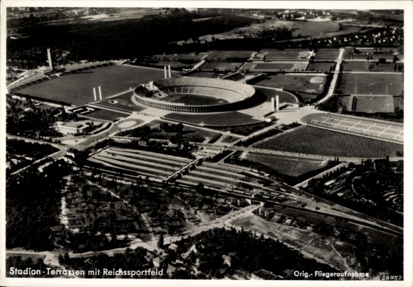 KP Berlin, zdjęcie lotnicze Reichssportfeld i tarasów stadionu, CJ Frey