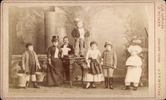 CdV Berlin Wannsee, Liliputians, group photo