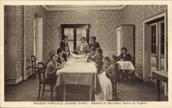 Postcard Benfeld Alsace Bas Rhin, Family House of Joan of Arc, Lingerie Course