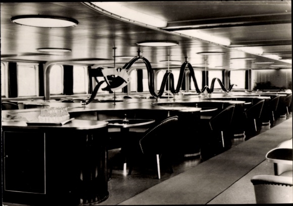 Picture of the Deutsche Reichsbahn railway ferry, MS Sassnitz, Mitropa smoking lounge