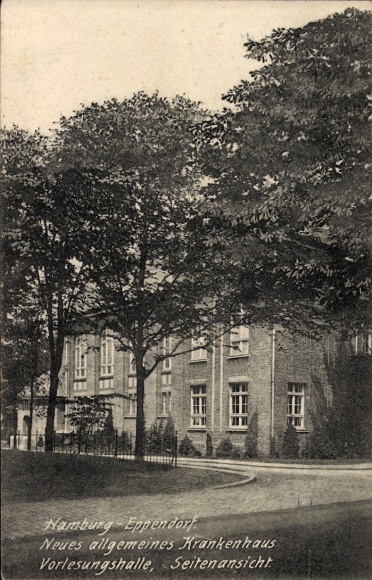 Postcard Hamburg Nord Eppendorf, New General Hospital, lecture hall, side view