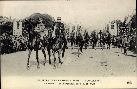 Postcard Paris, Victory Day 14 July 1919, Parade, Les Marechaux, Foch, Joffre