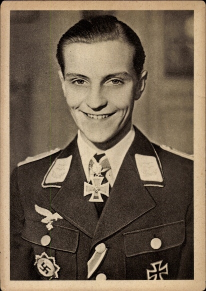 Postcard German Air Force, Captain Hans Joachim Marseille, Knight's Cross, VDA E 52