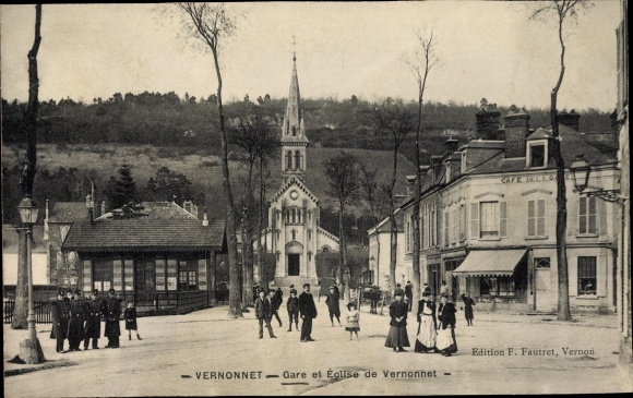 Postcard Vernonnet Eure, The Station, Church of Vernonnet
