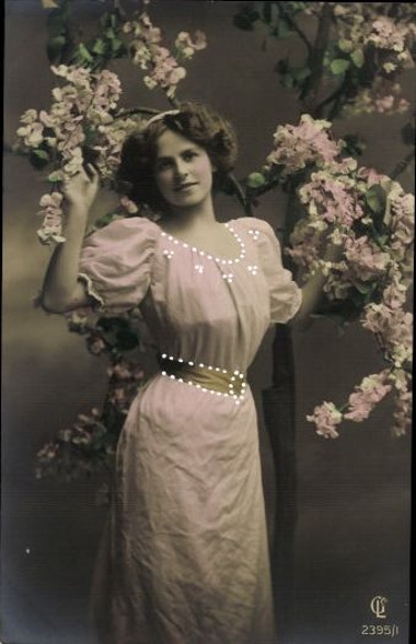 10 alte Ak "Ich schnitt' es gern in jene Rinde ein", Frauenportraits