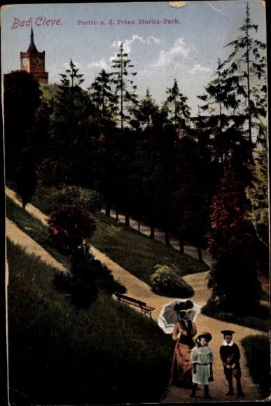 Ak Bad Cleve Kleve am Niederrhein,  Prinz Moritz-Park, Spaziergänger, Bäume, Uhrturm