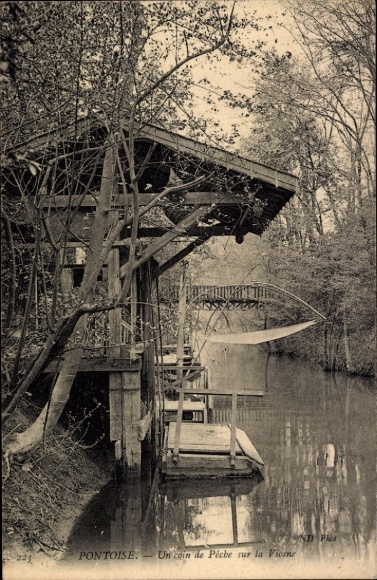 Postcard Pontoise Val d'Oise, fishing on the river