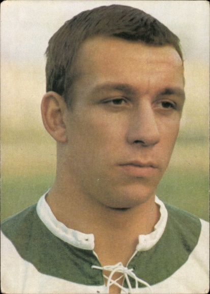Postcard Horst Dieter Höttges, footballer, national team, Aral collection picture