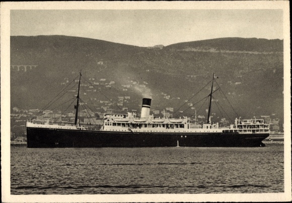 Ak Piroscafo Urania, Amazonia, passagiersstoomboot Cosulich' Soc Triestina di Navigazione