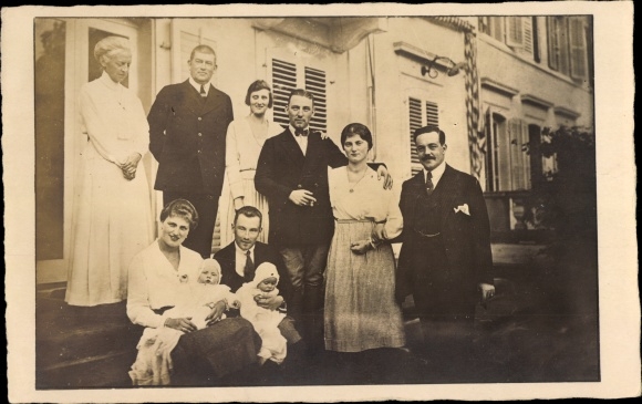 Photo Postcard Adelgunde v. Bavaria, Wilhelm v. Hohenzollern, Friedrich Hohenz. Sigmaringen, Margarete Sachs