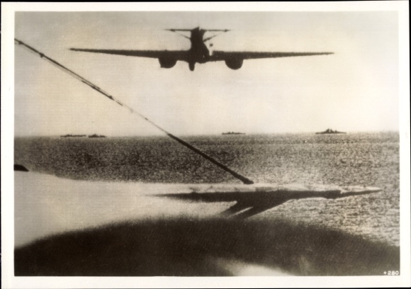 Photo H. Hoffmann, Italian Air Force torpedo planes, November 1942