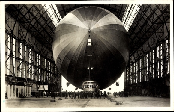 PC Friedrichshafen on Lake Constance, airship LZ 127 Graf Zeppelin, introduction to the airship hangar