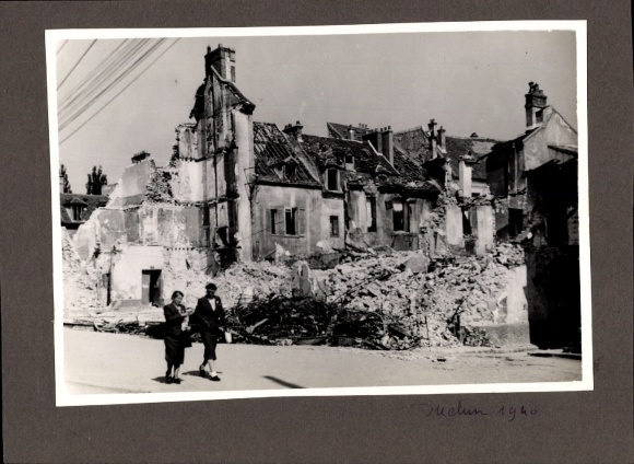 Photo Melun Seine et Marne, ruins, war destruction 1940, WW2