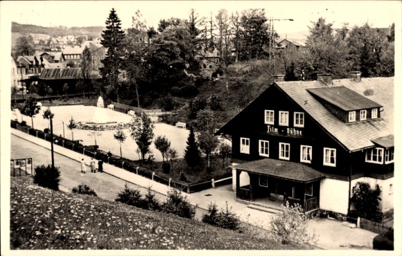 Postcard Schmiedefeld am Rennsteig Suhl Thuringia, wooden building, square, trees, street, walkers