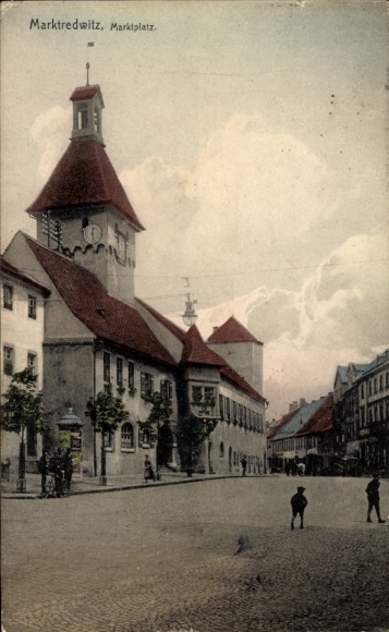 KP Marktredwitz w Fichtelgebirge, rynek, ratusz z wieżą zegarową, budynki
