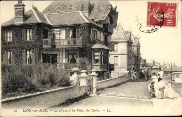 Ak Lion sur Mer Calvados, der Deich und die Villen im Zentrum