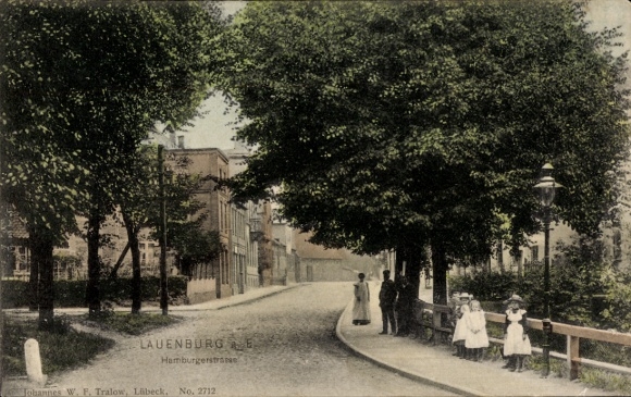 Postcard Lauenburg an der Elbe, Hamburgerstraße, children
