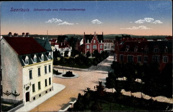 Postcard Saarlouis in Saarland, view of Schulstrasse and Hohenzollernring